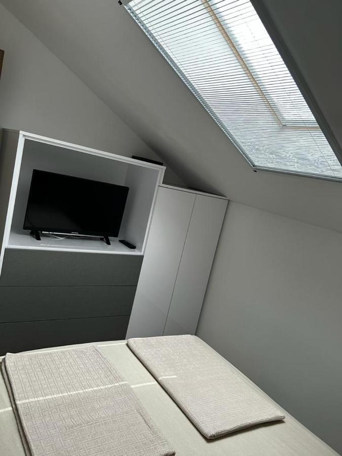 Apartmani Jedro Šilo Екстериор снимка
